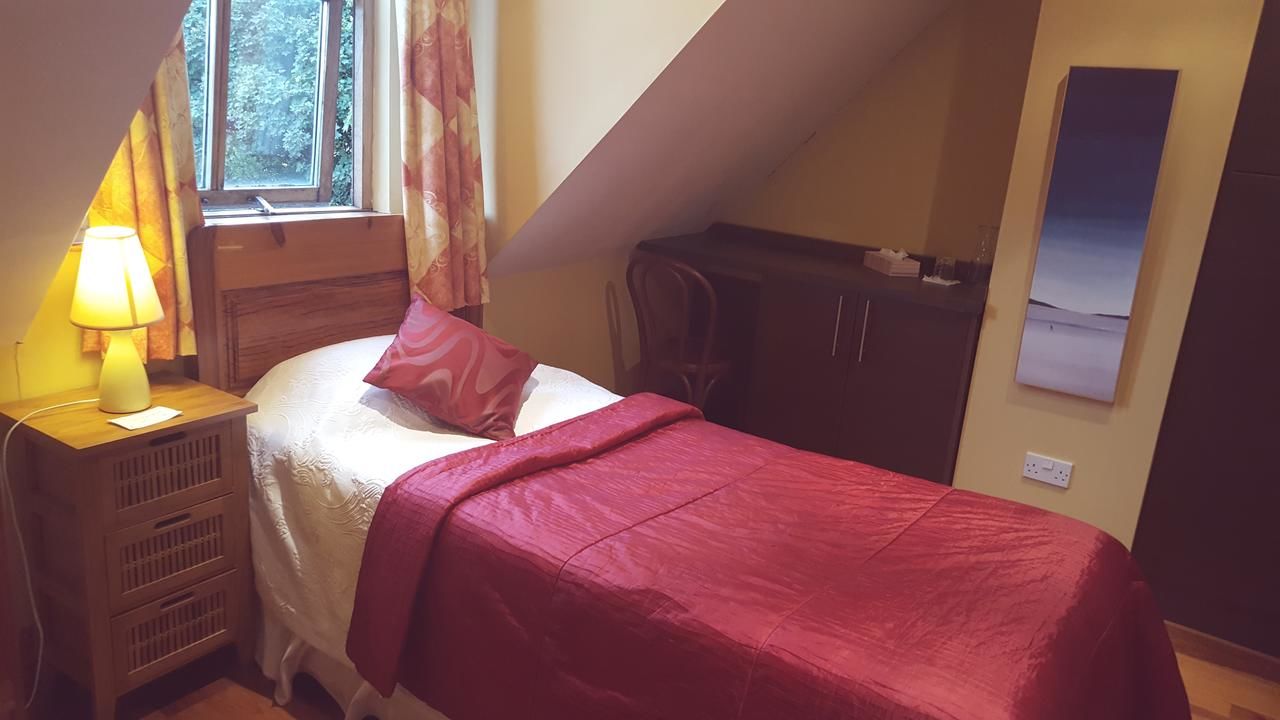 Отели типа «постель и завтрак» Grove House Accomodation Shanballymore